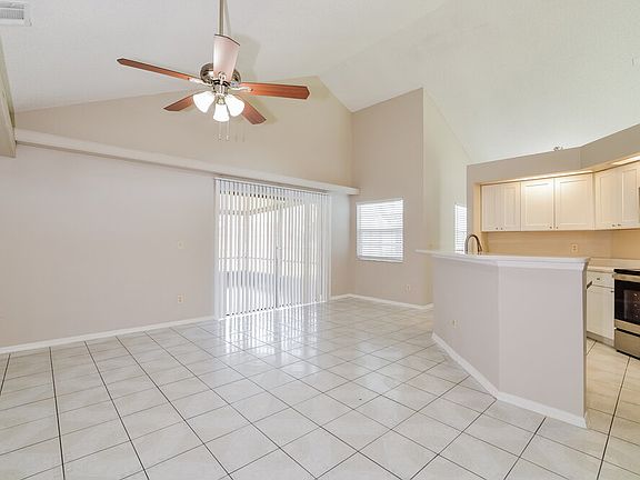 4th image of 238 Satinwood Cir