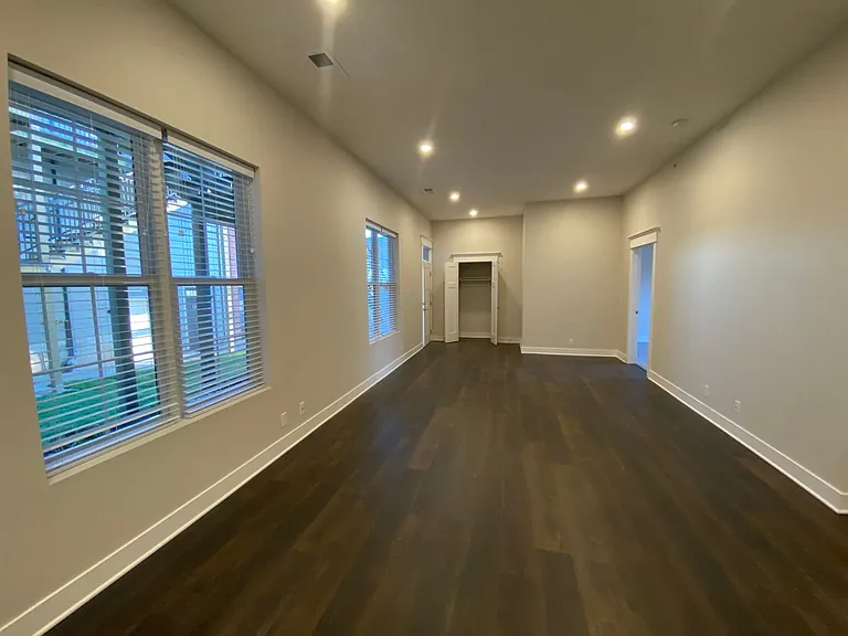 7630 Park Dr #119 — Photo 5