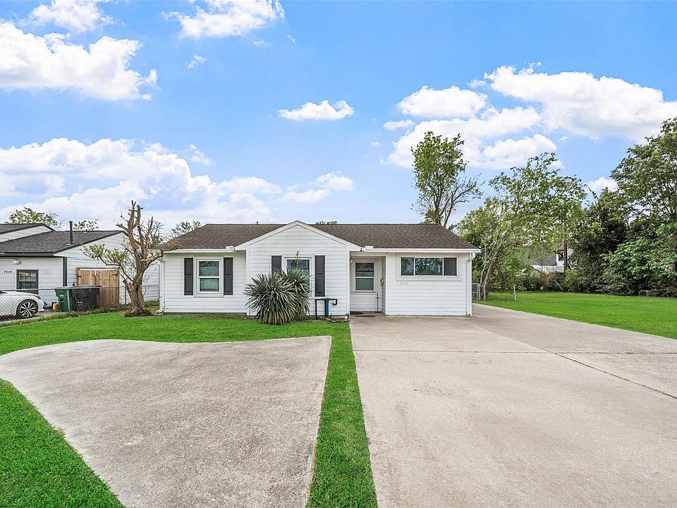 1st image of 7303 Long Point Rd