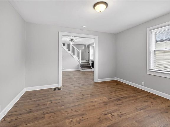 3rd image of 506-508 S Emerson Ave N