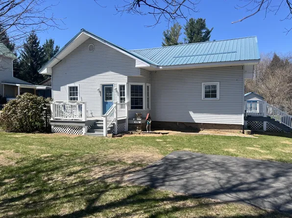 809 Depot St, Burke, NY 12917