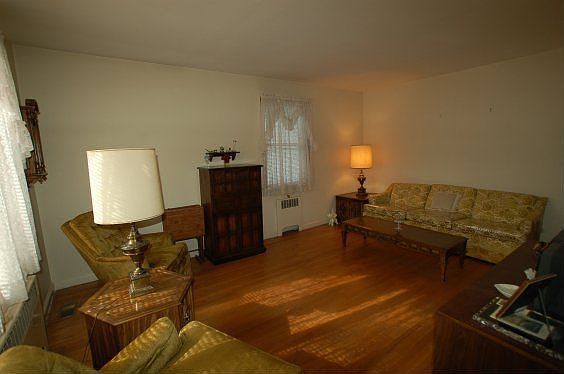 3rd image of 207 Brooklyn Ave