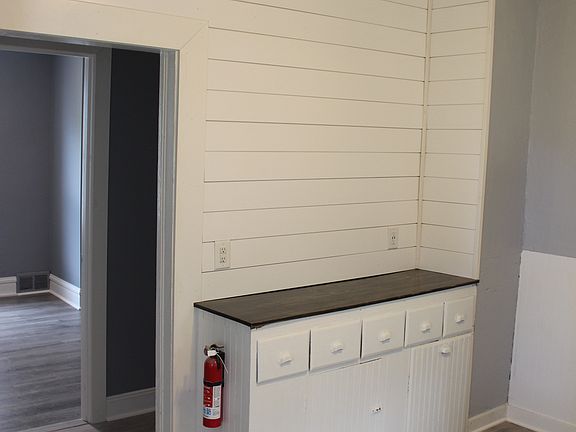 4th image of 145 South St #1