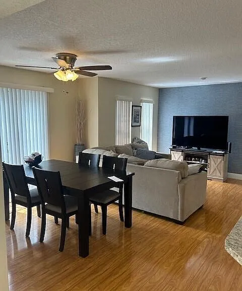 1045 Lake Shore Dr #206 — Photo 1