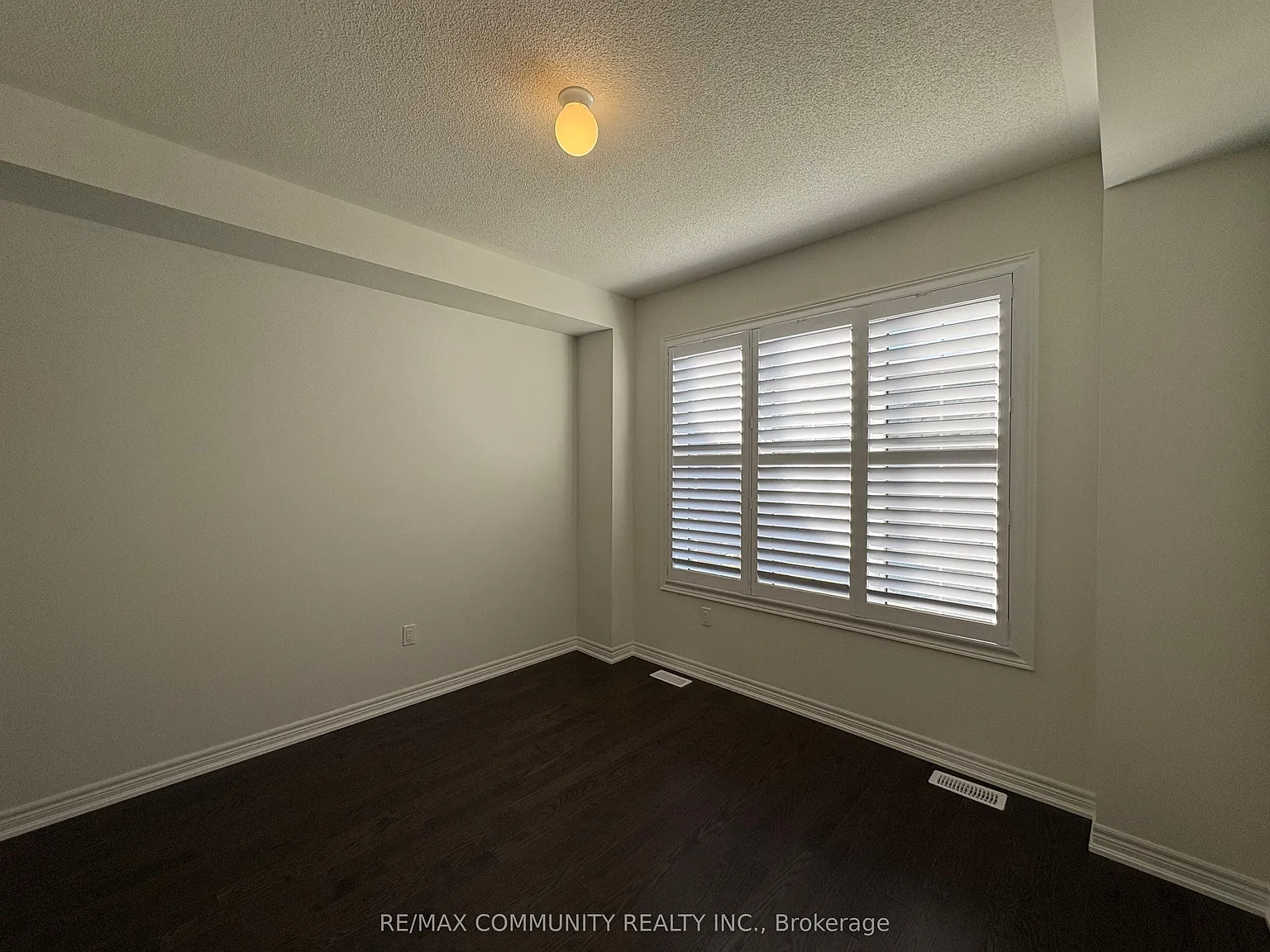 4 bed, $3,200 — Photo 4