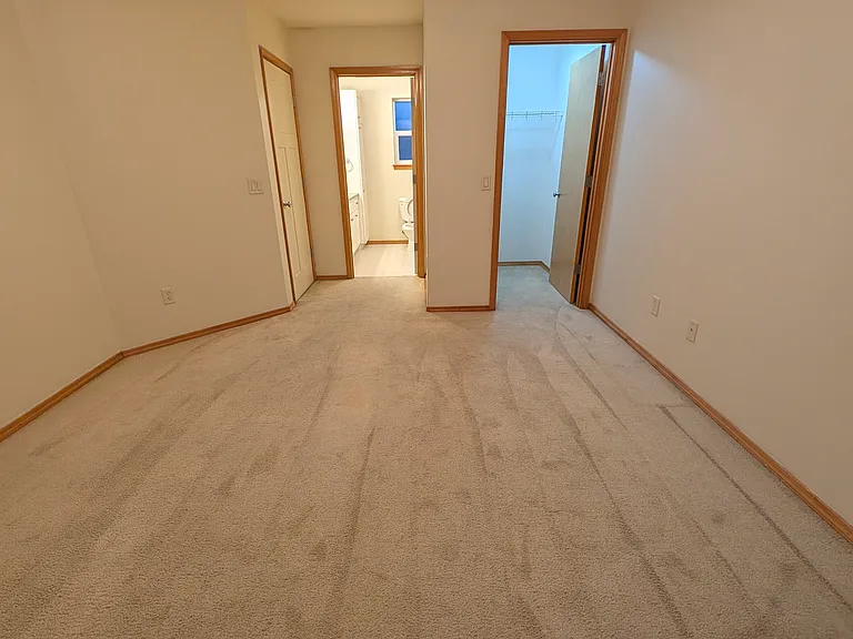 4446 Knorr Ct — Photo 8