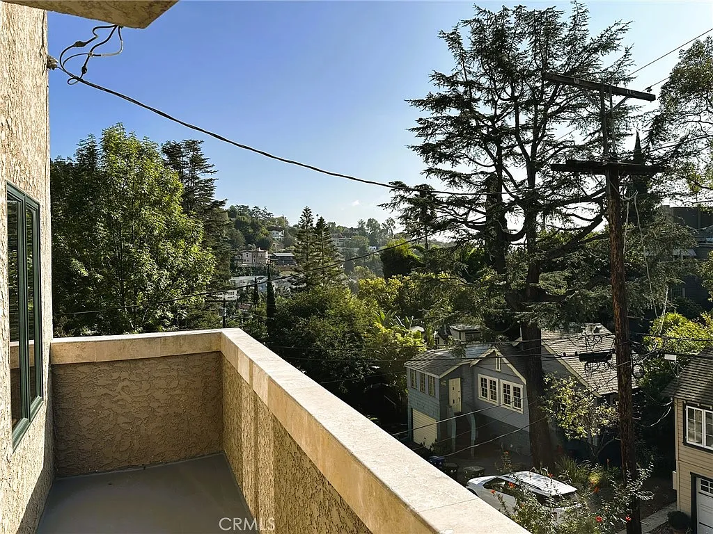 4 bed, 2180 sqft, $6,300 — Photo 2