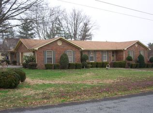 200 Jeffrey Dr, Fayetteville, TN 37334