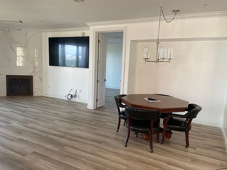 240 Brooks St SE #201-C — Photo 20