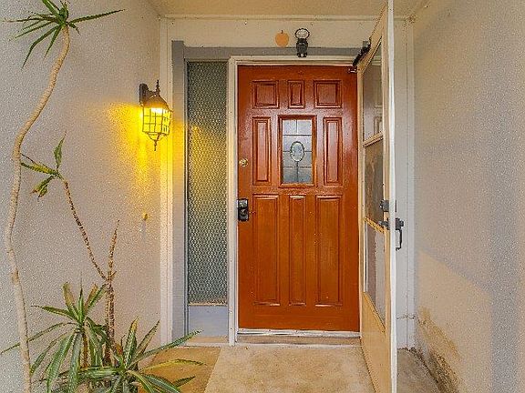 4th image of 3767 Brunswick Ct