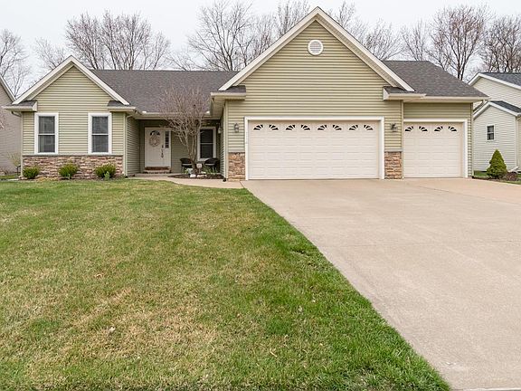 2nd image of 2424 Avalon Woods Dr