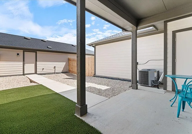 2515 Caleb Asher Loop — Photo 15