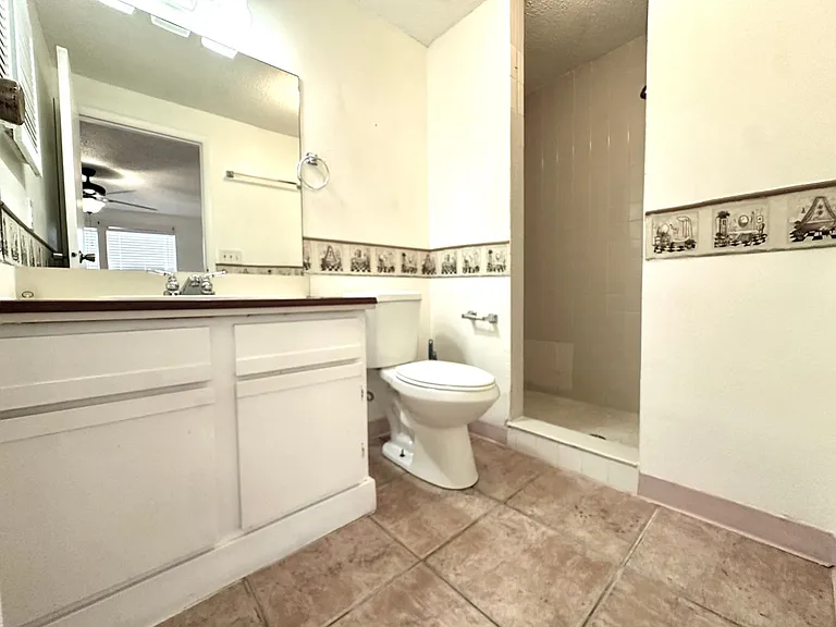 135 Hunter Lake Dr #F — Photo 12