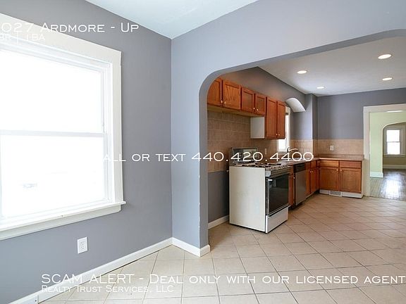 3rd image of 4027 Ardmore Ave #Up
