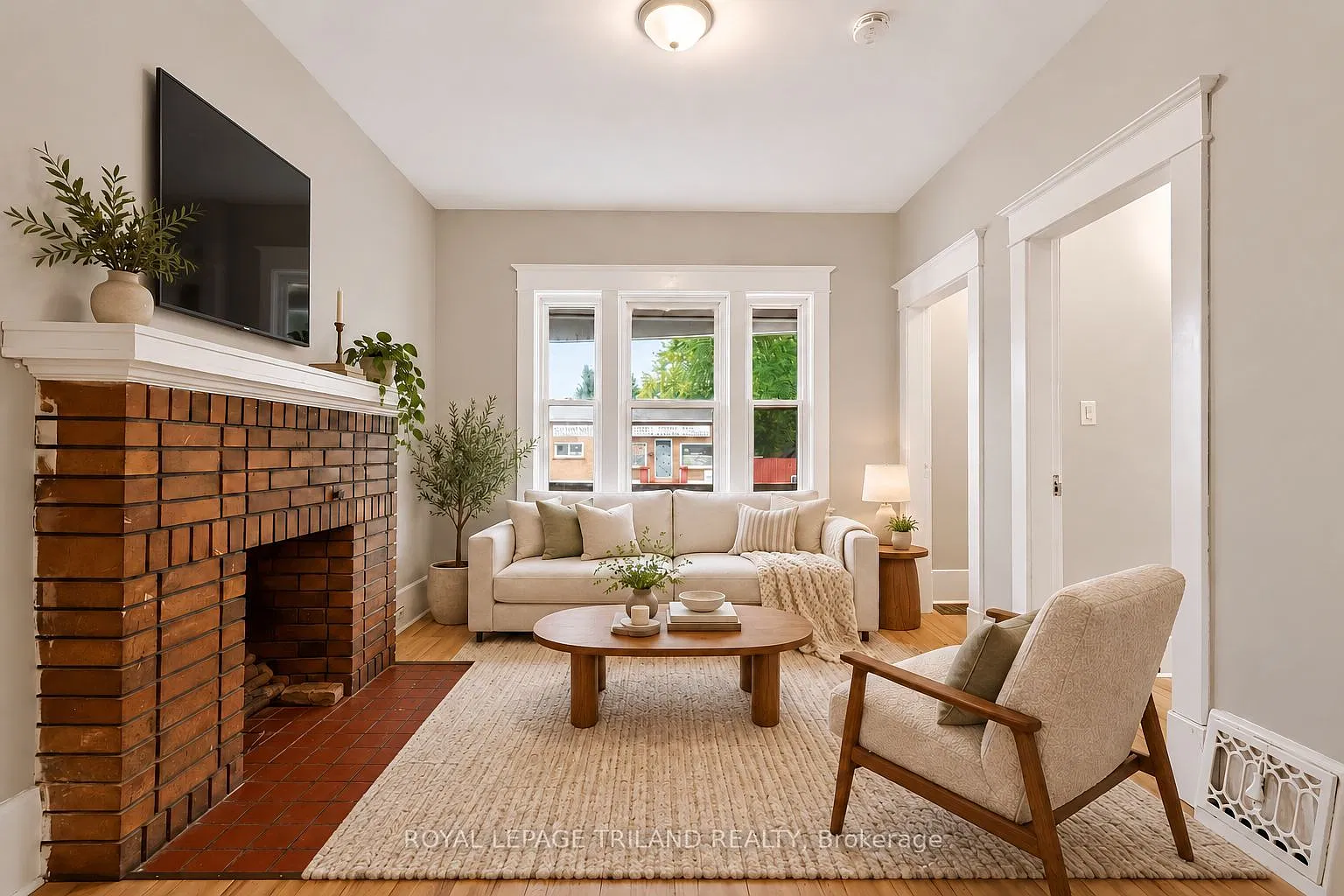 3 bed, $2,295 — Photo 1