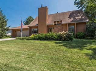 6406 Prairie Ridge Rd, Ames, IA 50014