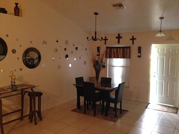 2nd image of 5016 Locke Ln