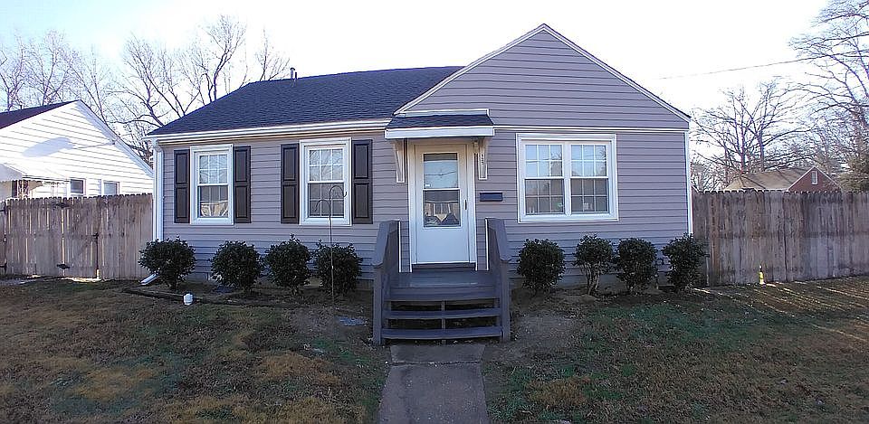 1st image of 125 S Ivy Ave