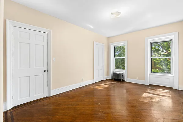 Rented by Compass | media 10