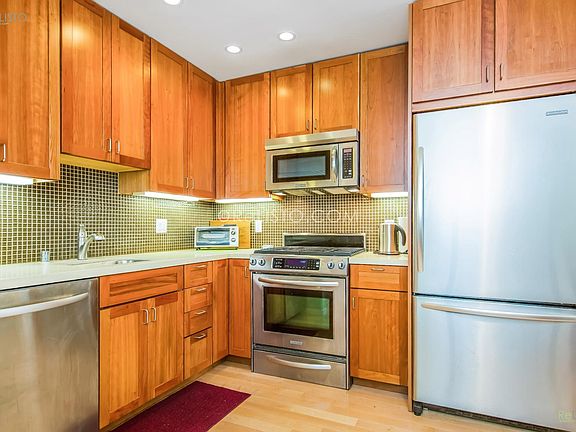 4th image of 115 Carl St APT 2