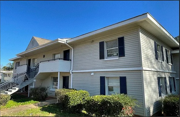 Park Vista Apartments — Photo 2