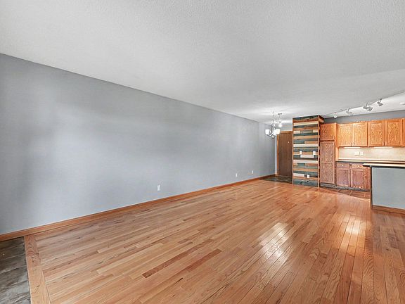 4th image of 125 Kingswood Dr APT 1D