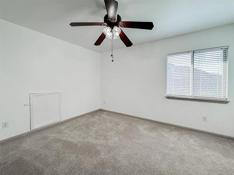 20319 Little Wing Dr — Photo 42