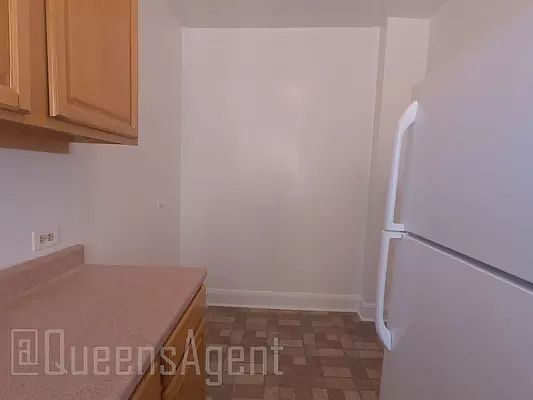 5th image of 41-00 43rd Ave #F4