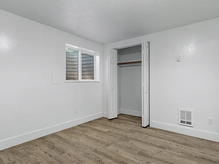 2319 Iowa Ave #B — Photo 16
