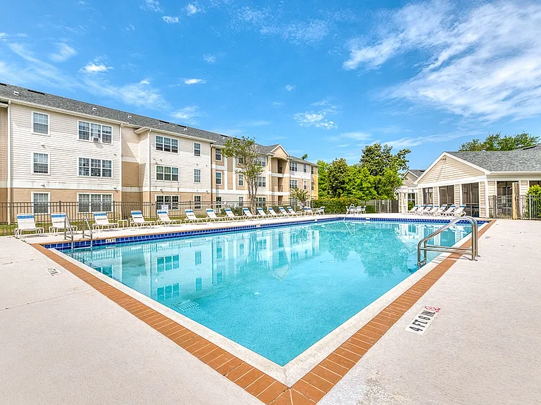 Siena Gardens Apartments — Photo 1