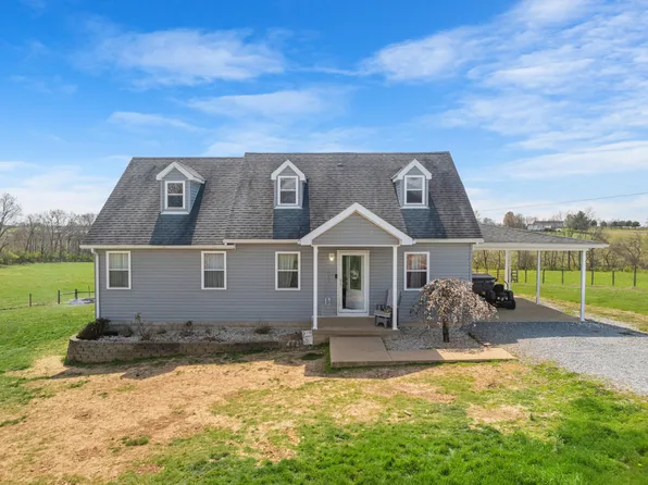 318 Regal Dr, Flemingsburg, KY 41041