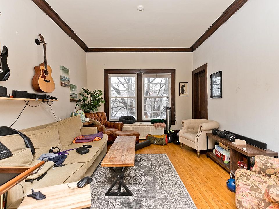 1st image of 1541 W Barry Ave #2B