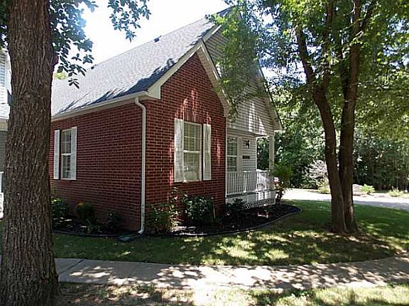 2nd image of 3212 Pocasset Cir