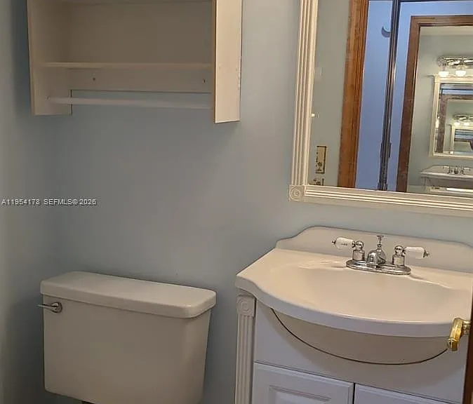 135 Coventry Pl #135-F — Photo 16