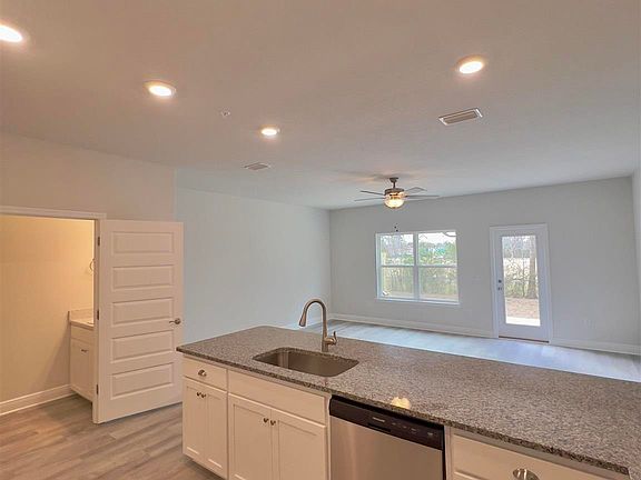 4th image of 6001 Brylex Ln #13B