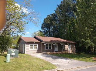 1469 Raider Dr SE, Dalton, GA 30721