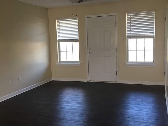4th image of 709 Macey St