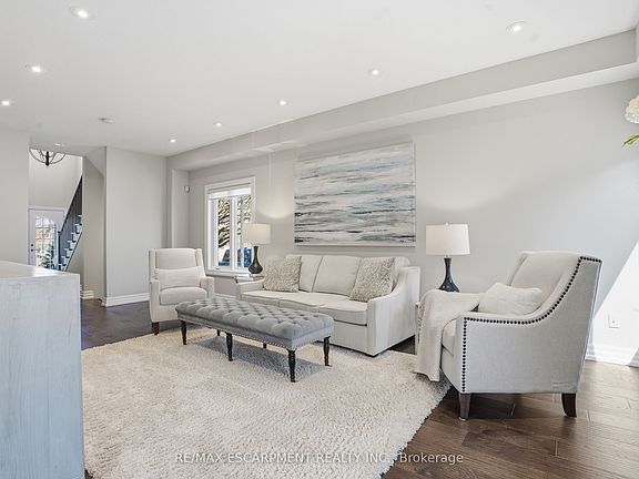5th image of 441 Stonehenge Dr #40
