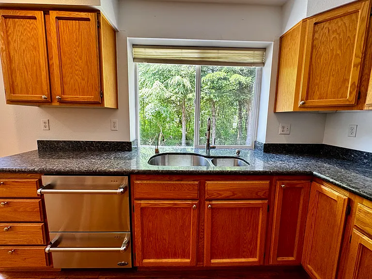751 Bremerton Pl NE — Photo 10