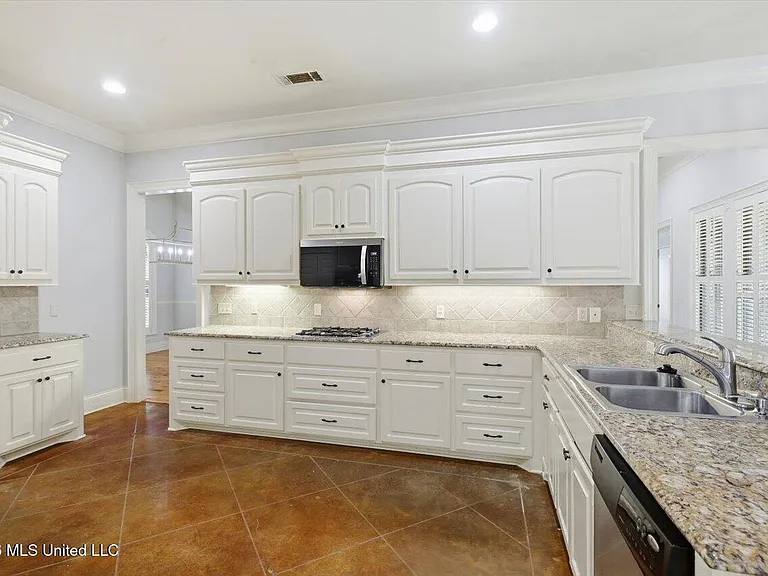 143 Sonnett Cir — Photo 15