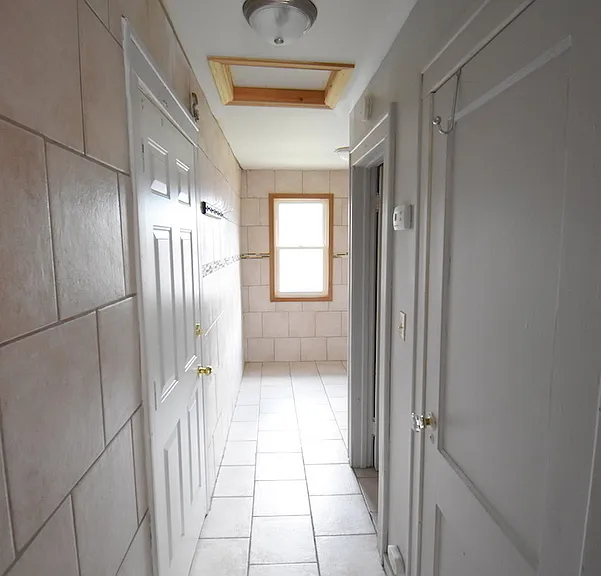 359 Hanna St W #4 — Photo 7