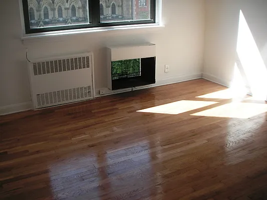 Rented by Sky Management | media 15