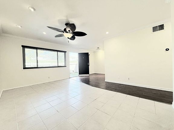 3rd image of 809 E Acacia Ave