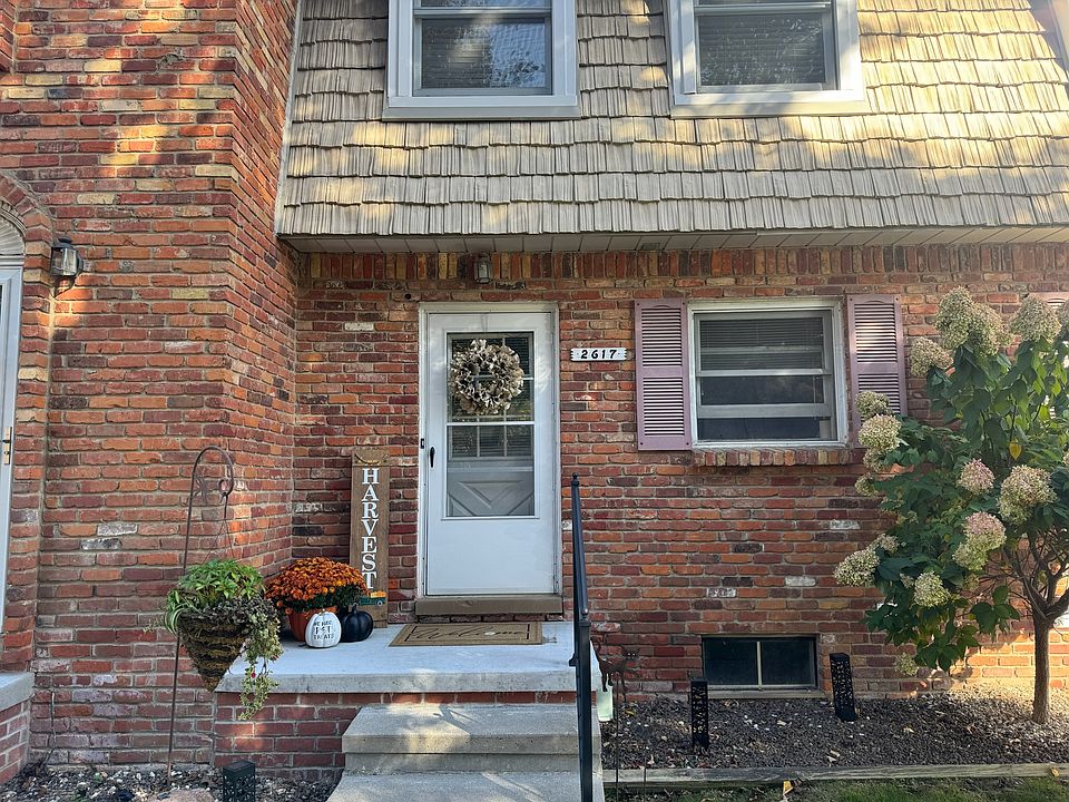1st image of 2617 Kingstowne Dr