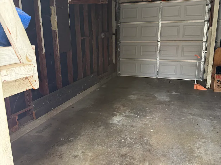 319 W Riggin St #1 — Photo 15
