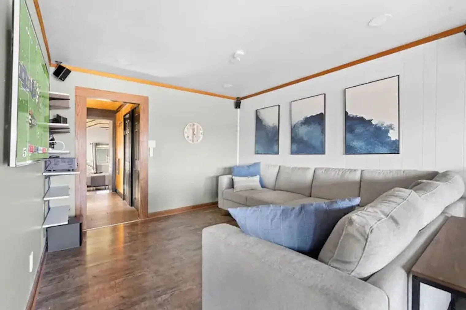 2 bed, 2.0 bath, $6,355 — Photo 3