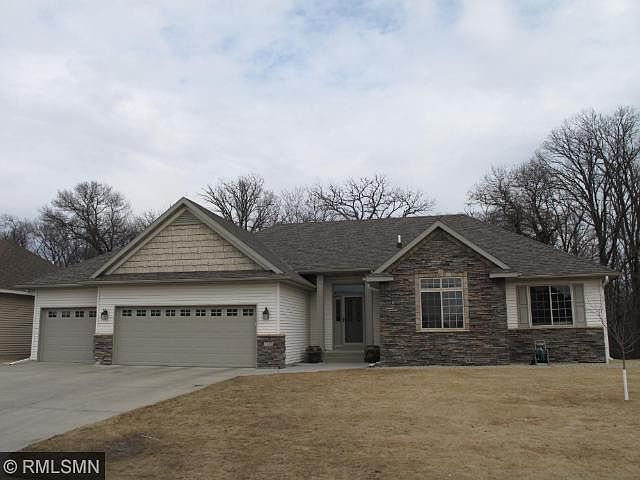 1st image of 3020 Orchid Dr NE