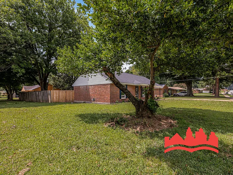 3825 Range Line Rd — Photo 2
