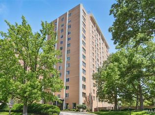 900 S Hanley Rd APT 1D, Saint Louis, MO 63105