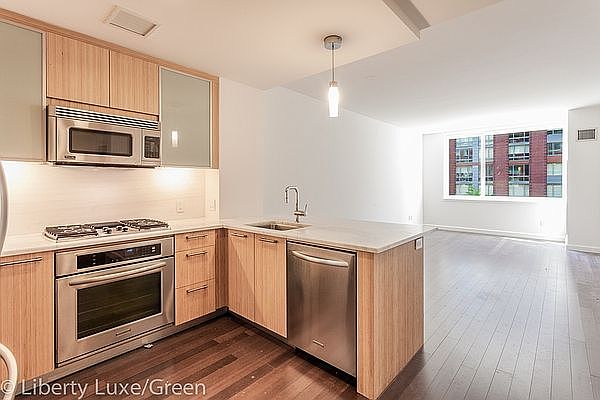 1st image of 200 W End Ave APT 5D